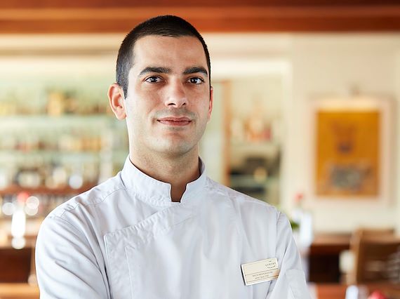 Chef de Cuisine Nikos Mavrokostas