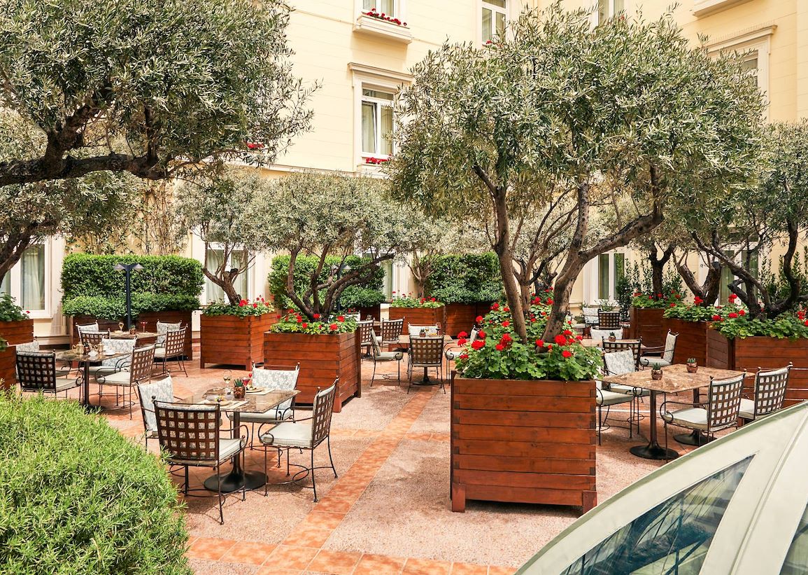 The Atrium Alexanders Lounge Hotel Grande Bretagne Athens